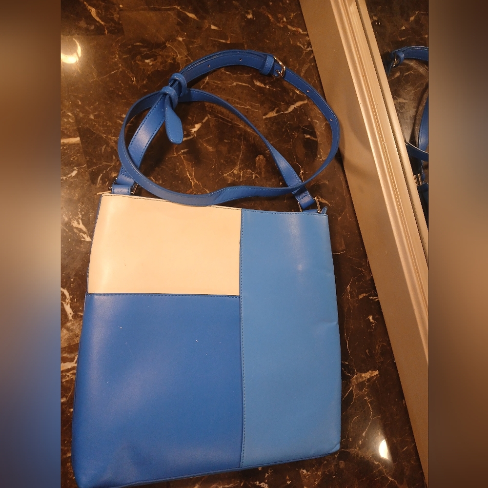Vera Bradley Blue and Cream Shoulder Bag